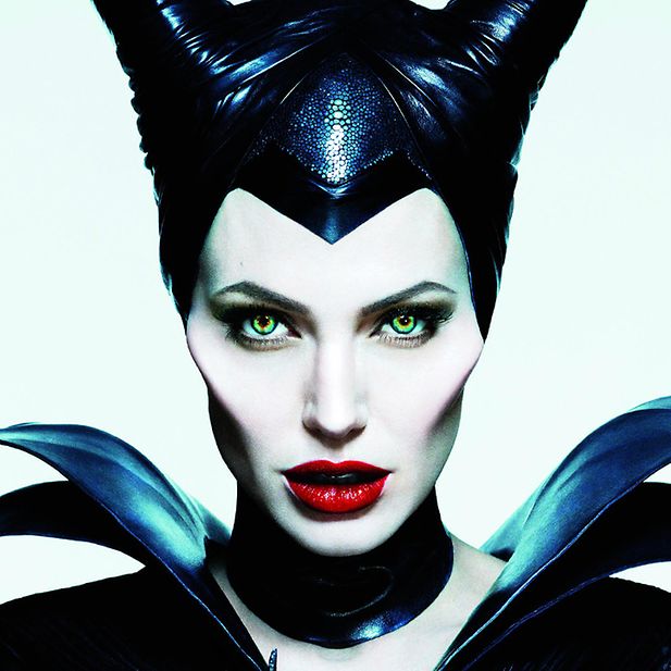 Celebrities_who_wear_colored_contact_lenses_row_9