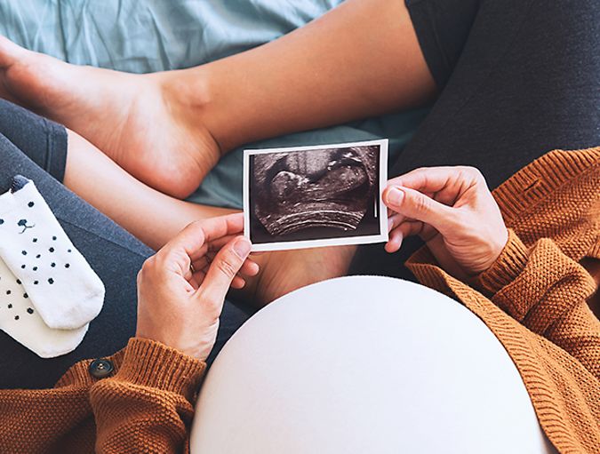 Pregnancy_and_the_use_of_contact_lenses_row_1