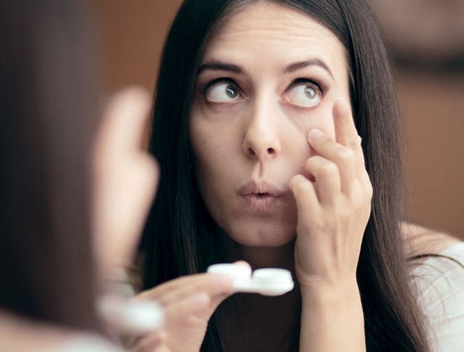 Can_you_lose_a_contact_lens_in_your_eye?_row_1