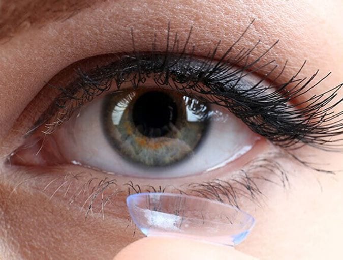 16_Myths_About_Contact_Lenses_row_1