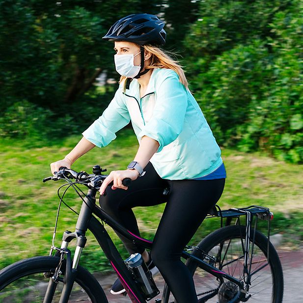 BLOG_cycling-with-contact-lenses_Inline_2