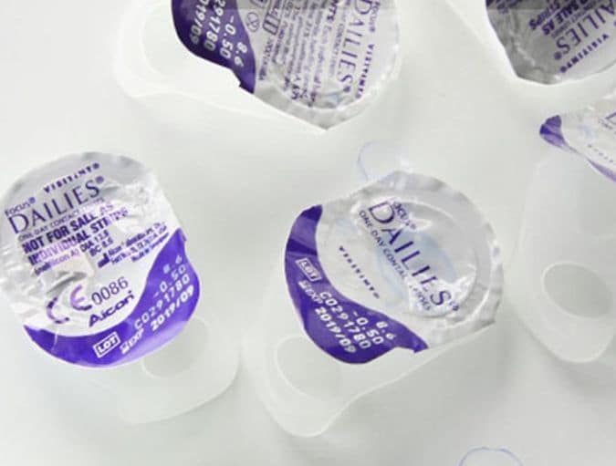 Expired contact lenses_row_1