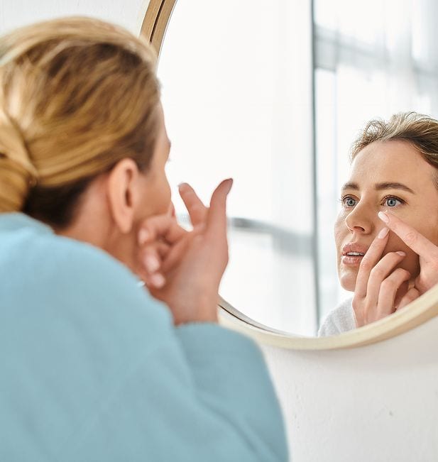 What are the best contact lenses for over 40s?